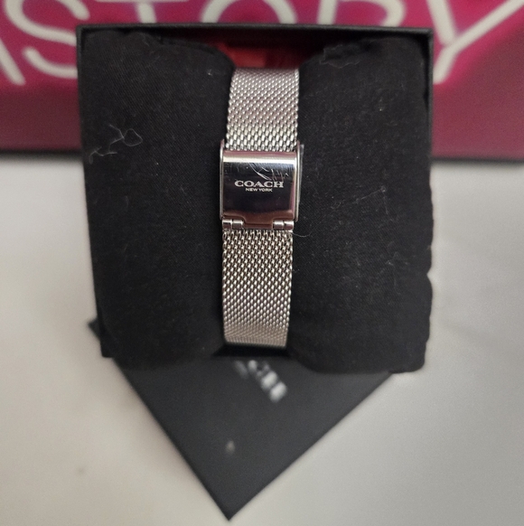 NIB Coach Women's Perry Women's Silver Tone Mesh Bracelet Stainless Steel Watch - Picture 9 of 11